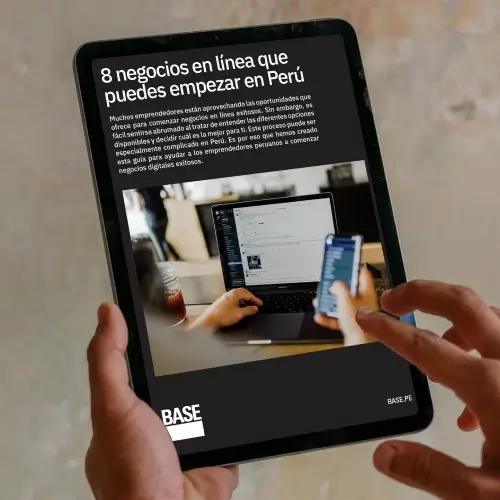Tablet con guía de negocios en línea